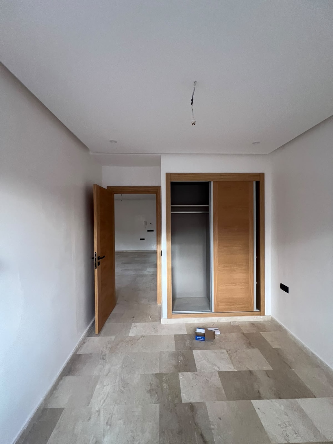 Appartement à louer · Camp El Ghoul · 8