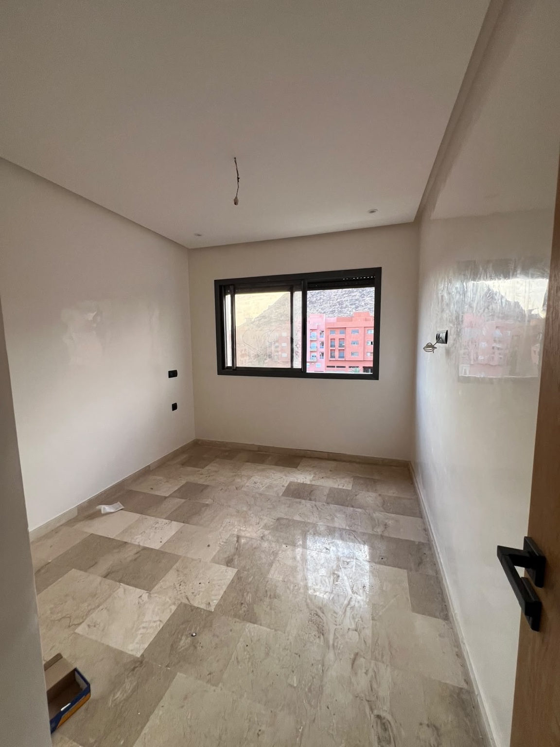 Appartement à louer · Camp El Ghoul · 7