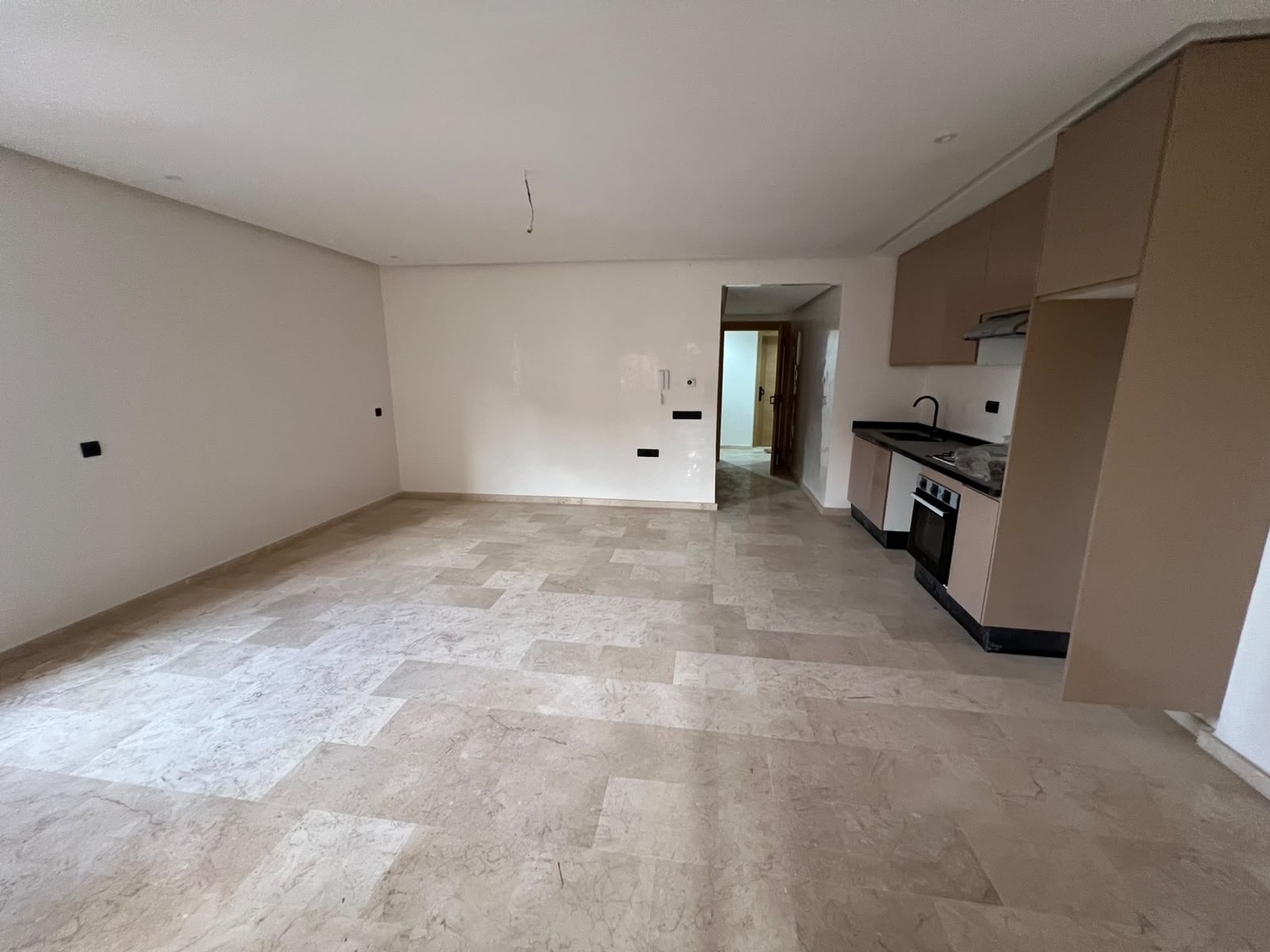 Appartement à louer · Camp El Ghoul · 2